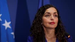 Kosovë/ Presidentes Vjosa Osmani i përfundon mandati, i dorëzon sot detyrën kryeparlamentares Haxhiu