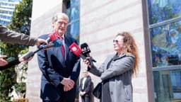 Berisha mesazh politik për Pashkët: Herën tjetër festojmë pa këtë të keqe të madhe që i ka rënë hise Shqipërisë