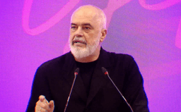“Kur u futa unë dhe Ulsiu në parti, na shihnin shtrembër”/ Rama nga Dibra: Qeveria e Nanos nuk la gjë pa bërë për UÇK-në dhe çlirimin e Kosovës