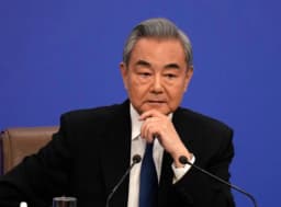 Lufta në Iran/ Ministri kinez: Pekini dhe Moska të gatshëm të ndërmjetësojnë për të ulur tensionet në Lindjen e Mesme