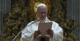 Ngjallja e Krishtit, besimtarët katolikë në Vatikan kremtojnë Pashkën nën drejtimin e Papa Leo XIV